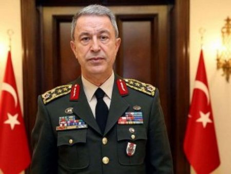 Hulusi Akar: “Sona qədər Azərbaycanın yanındayıq”