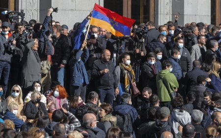 Yerevanda Paşinyana qarşı yeni aksiya keçirilib