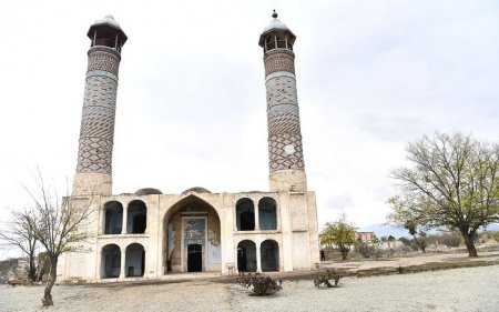 Hərbi qulluqçular “Ağdamın azad olunmasına görə” medalı ilə təltif edildilər