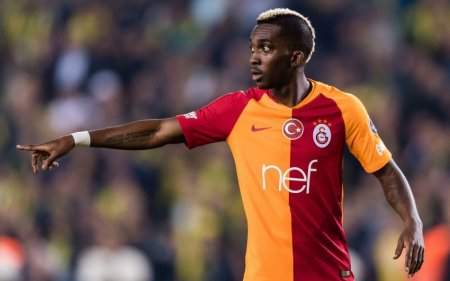 "Qalatasaray" sabiq futbolçusu ilə anlaşdı