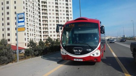 Bakıda avtobusdan külli miqdarda pul tapıldı - FOTO