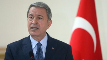 Hulusi Akar azərbaycanlı şəhid ailəsinə məktub göndərib