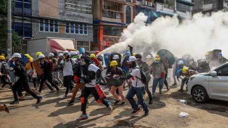 Myanmadakı toqquşmalarda sutka ərzində 83 nəfər öldü