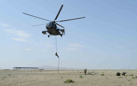 Azərbaycanda hərbi helikopter qəzaya uğradı - Ölənlər və yaralananlar var