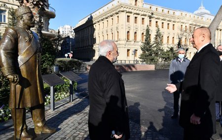 “Bir neçə yer təklif edilmişdi, mən buranı seçdim”