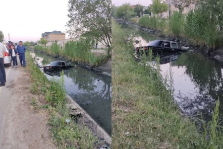 Bakıda avtomobil kanala düşüb – FOTO