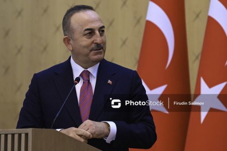 Çavuşoğlu: “Ukraynaya hər sahədə dəstəyimizi davam etdirəcəyik”