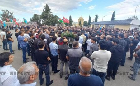 BDU məzunu olan Azərbaycan Ordusunun şəhid leytenantı Gəncədə dəfn olundu - YENİLƏNİB + FOTO