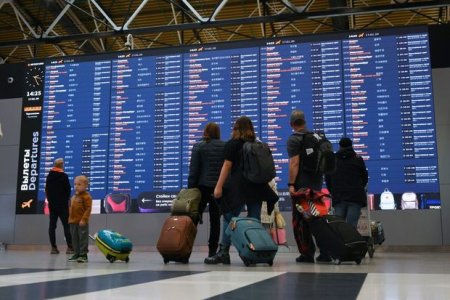 Moskva aeroportunda reyslər təxirə salındı