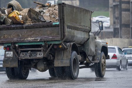 Yük avtomobillərinin paytaxta girişi məhdudlaşdırılır