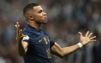 Mbappe PSJ ilə 2026-cı ilə qədər müqavilə imzalayıb