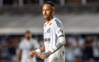 "Santos" illik büdcəsinin 25 faizini Neymara xərcləyir